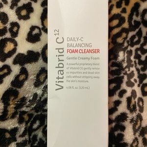 Vitabrid C 12 Daily Balancing Foam Cleanser